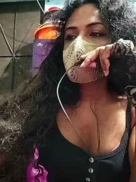 Snapshot of Anikaislam chatting on 11.20.25 Anikaislam online show from 11.20.25