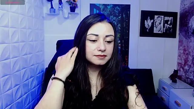 Eva Roussell online show from 11.19.25