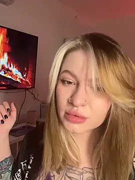 Mia Kamp online show from 02.20.26
