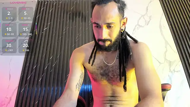 Snapshot of Tatis__ chatting on 10.28.25 Tatis online show from 10.28.25