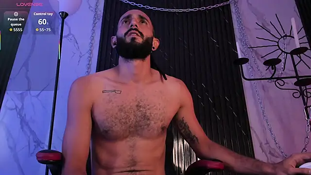 Snapshot of Tatis__ chatting on 11.29.25 Tatis online show from 11.29.25