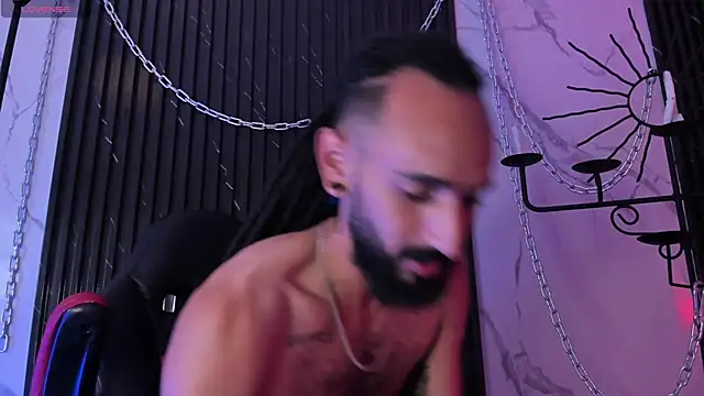 Snapshot of Tatis__ chatting on 12.13.25 Tatis online show from 12.13.25