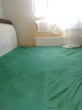 gamzeyak online show from 10.10.25