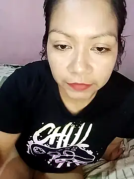 Snapshot of Alexxxia69 chatting on 09.18.25 Alexxxia69 online show from 09.18.25