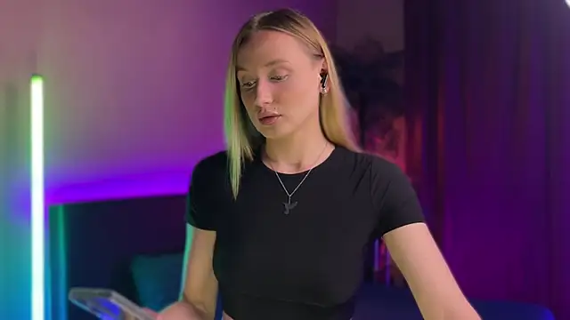 LovaMay online show from 05.17.26