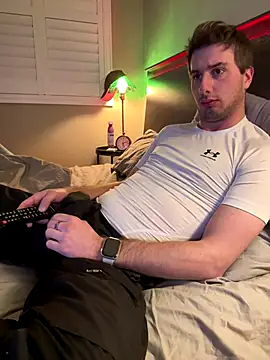 Snapshot of Matttsohot chatting on 12.14.25 Matttsohot online show from 12.14.25