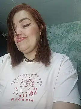 Snapshot of MayaLuna1 chatting on 12.16.25 MayaLuna1 online show from 12.16.25