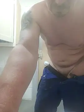 Snapshot of phil4fun4 chatting on 11.05.25 phil4fun4 online show from 11.05.25