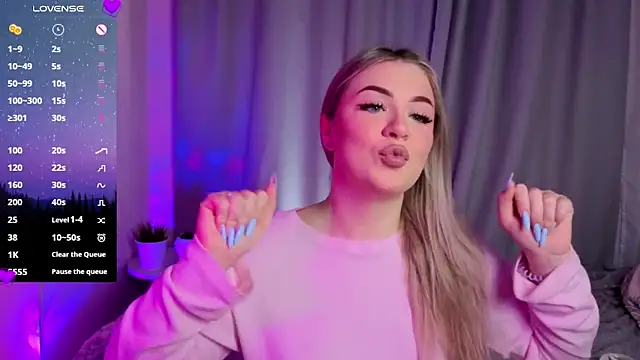 AliaBuerstatte online show from 11.08.25