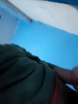 Snapshot of Exotic19cm chatting on 10.19.25 Exotic19cm online show from 10.19.25