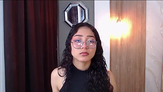 Snapshot of honeymoon_12 chatting on 02.04.26 honeymoon 12 online show from 02.04.26