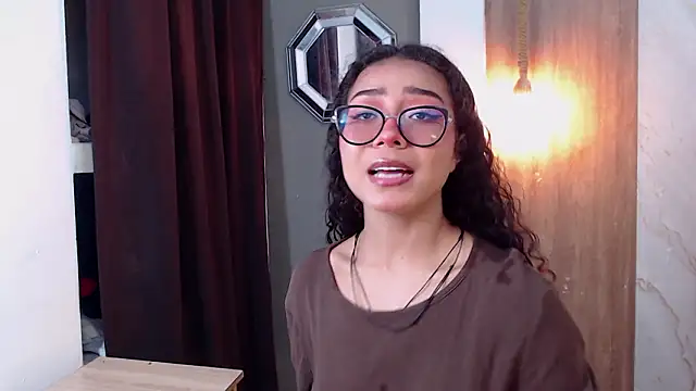 Snapshot of honeymoon_12 chatting on 02.09.26 honeymoon 12 online show from 02.09.26