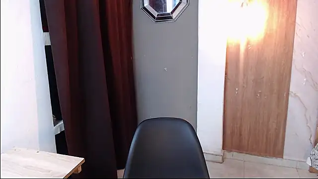 Snapshot of honeymoon_12 chatting on 02.13.26 honeymoon 12 online show from 02.13.26