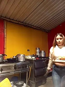 samanta-safiye online show from 04.21.26