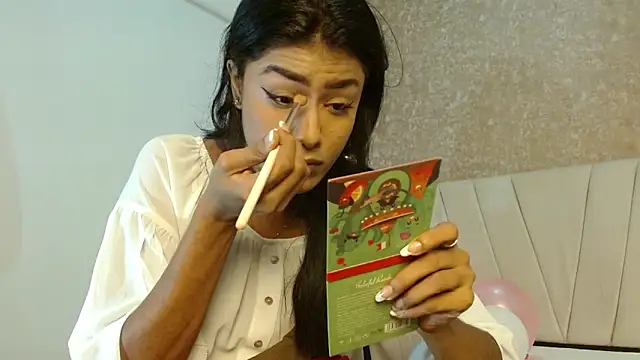 Snapshot of babilett chatting on 10.05.25 babilett online show from 10.05.25