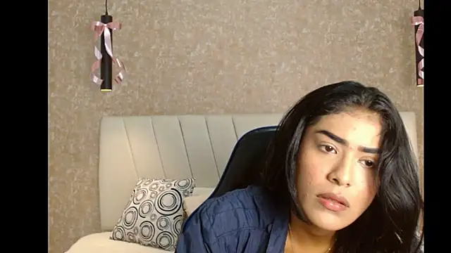 Snapshot of babilett chatting on 10.26.25 babilett online show from 10.26.25