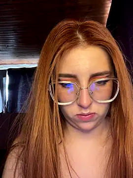 CoraVibes online show from 10.31.25