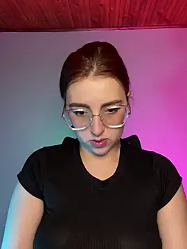 CoraVibes online show from 11.06.25