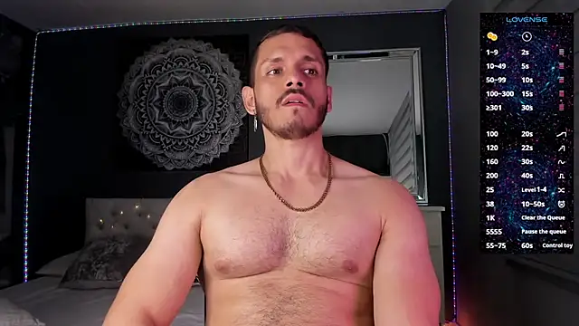 Snapshot of TianZilac chatting on 11.03.25 TianZilac online show from 11.03.25