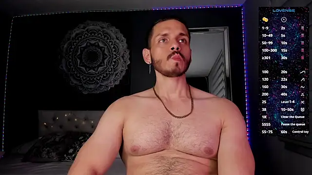 Snapshot of TianZilac chatting on 11.05.25 TianZilac online show from 11.05.25