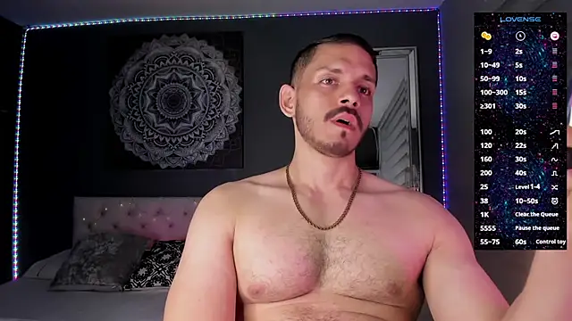 Snapshot of TianZilac chatting on 11.13.25 TianZilac online show from 11.13.25