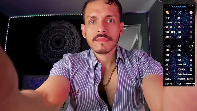 Snapshot of TianZilac chatting on 11.18.25 TianZilac online show from 11.18.25