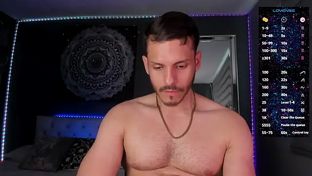 Snapshot of TianZilac chatting on 11.21.25 TianZilac online show from 11.21.25