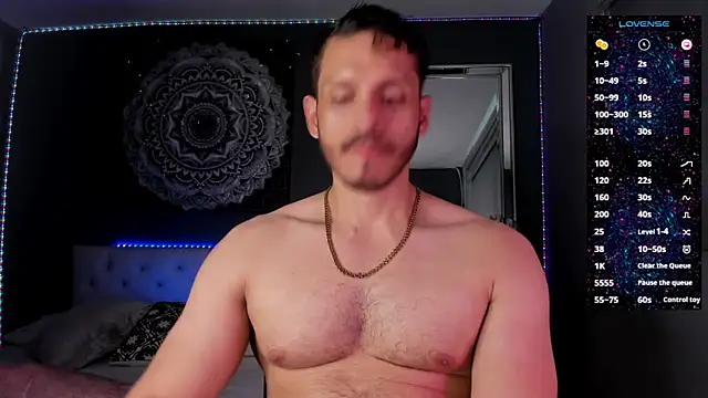 Snapshot of TianZilac chatting on 11.24.25 TianZilac online show from 11.24.25