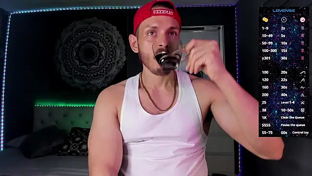 Snapshot of TianZilac chatting on 11.26.25 TianZilac online show from 11.26.25