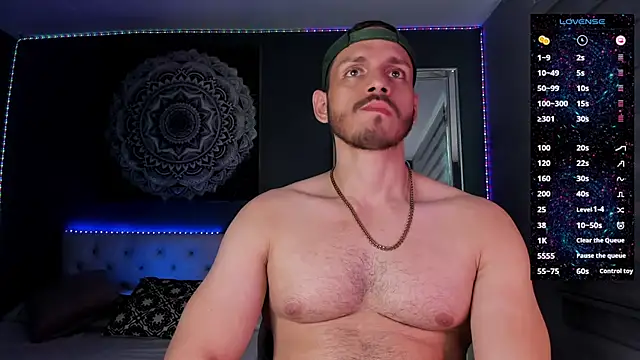 Snapshot of TianZilac chatting on 11.27.25 TianZilac online show from 11.27.25