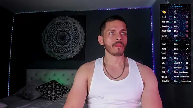 Snapshot of TianZilac chatting on 12.20.25 TianZilac online show from 12.20.25