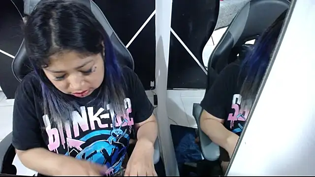 Snapshot of konojan_6 chatting on 11.28.25 konojan 6 online show from 11.28.25