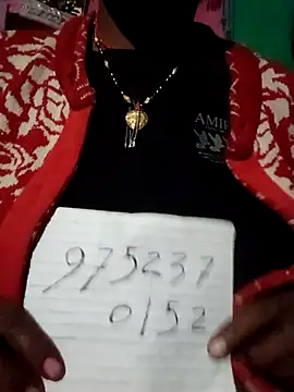 Snapshot of Radha8080 chatting on 11.20.25 Radha8080 online show from 11.20.25