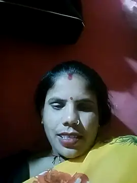 Snapshot of Nehaja33e chatting on 11.10.25 Nehaja33e online show from 11.10.25