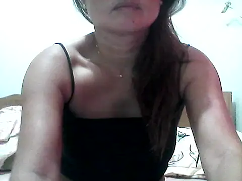 Snapshot of nathalie0045 chatting on 09.23.25 nathalie0045 online show from 09.23.25