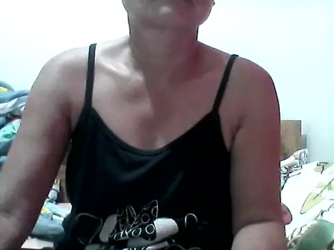 Snapshot of nathalie0045 chatting on 10.29.25 nathalie0045 online show from 10.29.25