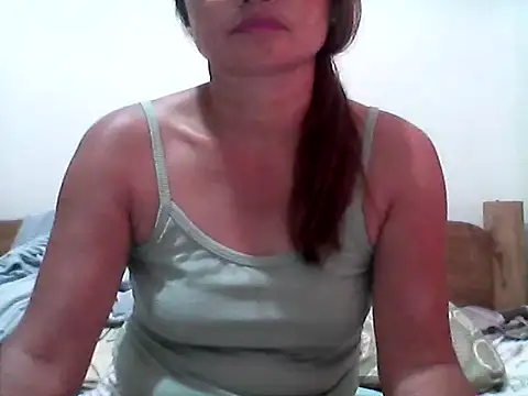 Snapshot of nathalie0045 chatting on 11.26.25 nathalie0045 online show from 11.26.25