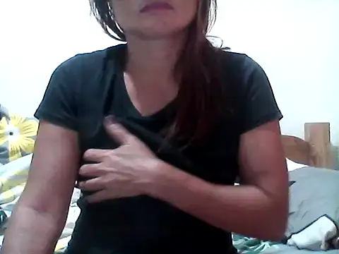 Snapshot of nathalie0045 chatting on 12.13.25 nathalie0045 online show from 12.13.25