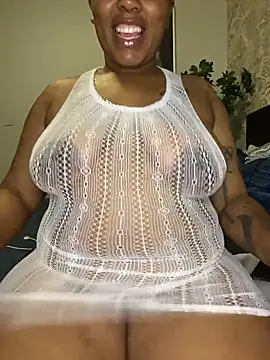 Snapshot of fatpussydallx chatting on 12.01.25 fatpussydallx online show from 12.01.25