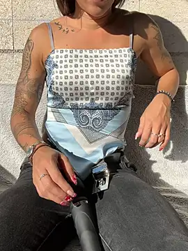 Snapshot of MargauxObsession chatting on 10.11.25 MargauxObsession online show from 10.11.25