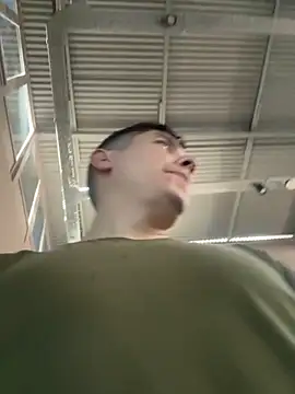 Snapshot of 9999Alez chatting on 10.21.25 9999Alez online show from 10.21.25