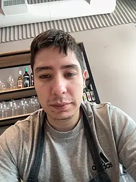 Snapshot of 9999Alez chatting on 11.06.25 9999Alez online show from 11.06.25