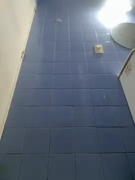 Snapshot of 9999Alez chatting on 11.28.25 9999Alez online show from 11.28.25