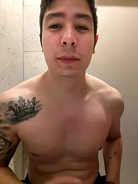 Snapshot of 9999Alez chatting on 12.01.25 9999Alez online show from 12.01.25