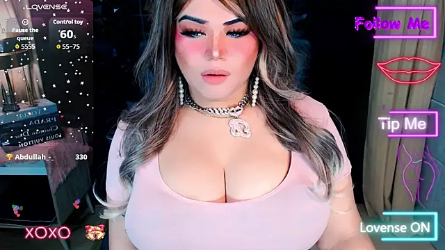 Snapshot of xHugeHarleySelfsuckerx chatting on 12.01.25 xHugeHarleySelfsuckerx online show from 12.01.25