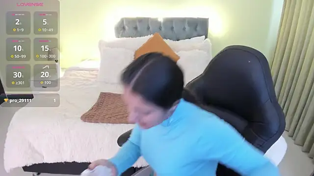 Camille Olsen  online show from 10.28.25