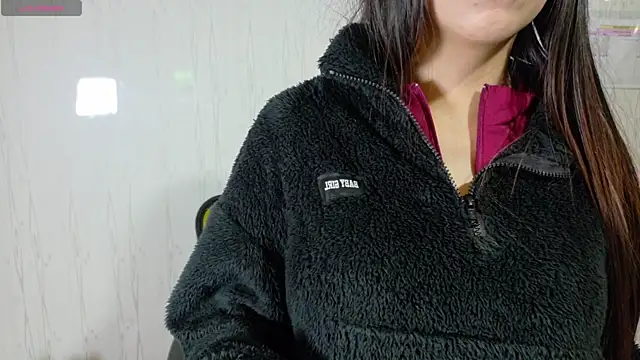 Snapshot of Sophi_Thaylorr chatting on 09.17.25 Sophi Thaylorr online show from 09.17.25