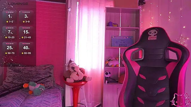 Snapshot of _chloe_moons_ chatting on 02.26.26 chloe moons online show from 02.26.26