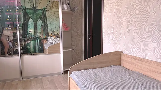 Snapshot of TianaWidell chatting on 10.23.25 TianaWidell online show from 10.23.25