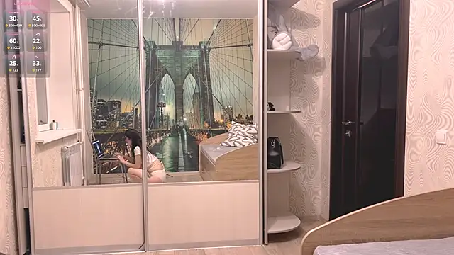 Snapshot of TianaWidell chatting on 11.03.25 TianaWidell online show from 11.03.25